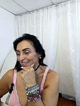 Snapshot of zullyxhot chatting on April 2026 10:25:02 PM zullyxhot online show from April 2026 10:25:02 PM