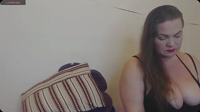 Lady Adrianna online show from September 2025 08:10:02 PM