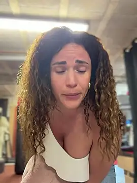 Clara-xoxo online show from March 2026 03:07:02 PM