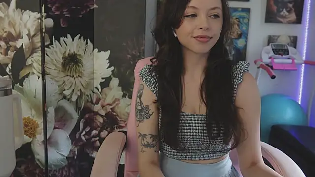 Snapshot of makiyahbelle chatting on November 2025 07:55:01 AM makiyahbelle online show from November 2025 07:55:01 AM