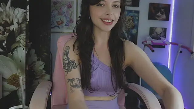 Snapshot of makiyahbelle chatting on March 2026 08:51:01 AM makiyahbelle online show from March 2026 08:51:01 AM