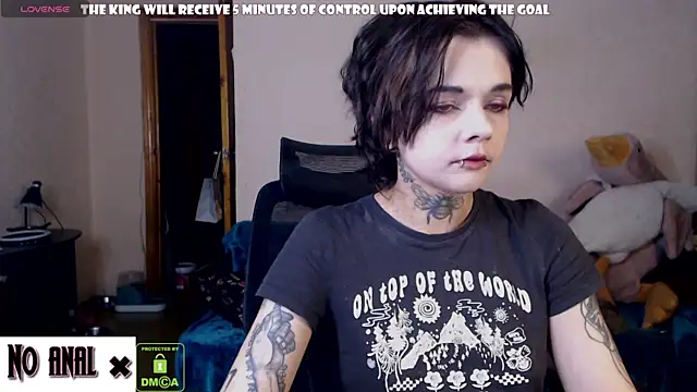 Snapshot of Dark__Elf chatting on June 2026 09:20:01 PM Dark Elf online show from June 2026 09:20:01 PM