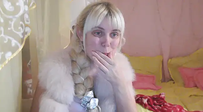 Snapshot of SunnySylvia chatting on December 2024 07:03:02 PM SunnySylvia online show from December 2024 07:03:02 PM