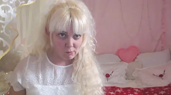 Snapshot of SunnySylvia chatting on January 2025 04:06:01 PM SunnySylvia online show from January 2025 04:06:01 PM