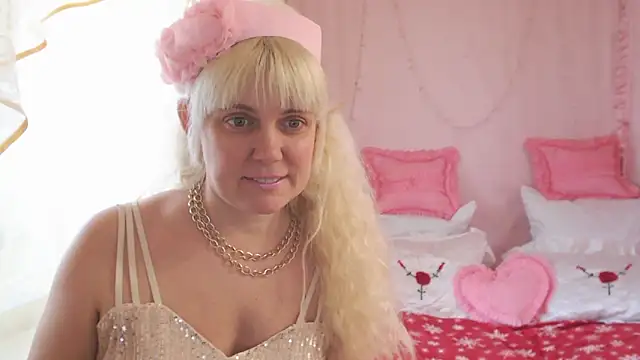 Snapshot of SunnySylvia chatting on February 2025 08:44:01 AM SunnySylvia online show from February 2025 08:44:01 AM