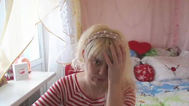 Snapshot of SunnySylvia chatting on March 2025 06:16:02 AM SunnySylvia online show from March 2025 06:16:02 AM