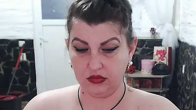 piticaforever online show from October 2025 01:30:02 PM