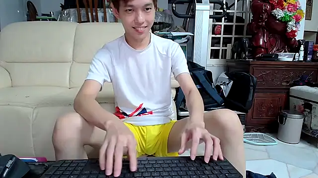 Snapshot of andrewooi chatting on December 2024 11:46:01 AM andrewooi online show from December 2024 11:46:01 AM