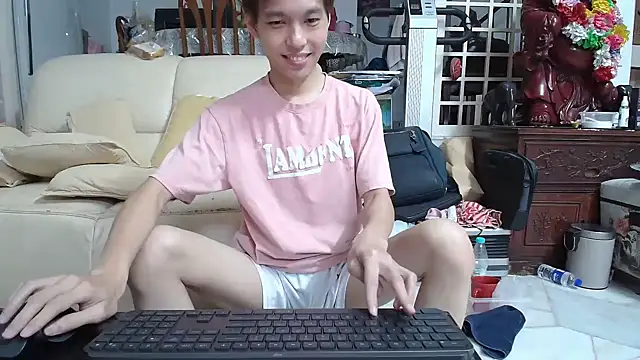 Snapshot of andrewooi chatting on December 2024 04:41:01 PM andrewooi online show from December 2024 04:41:01 PM