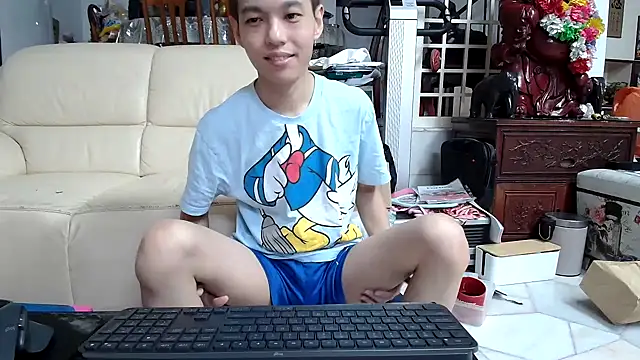 Snapshot of andrewooi chatting on January 2025 08:57:02 PM andrewooi online show from January 2025 08:57:02 PM