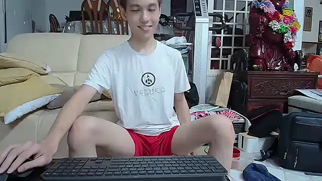 Snapshot of andrewooi chatting on January 2025 07:18:01 PM andrewooi online show from January 2025 07:18:01 PM