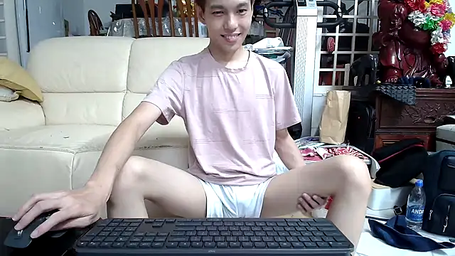 Snapshot of andrewooi chatting on January 2025 03:14:02 PM andrewooi online show from January 2025 03:14:02 PM