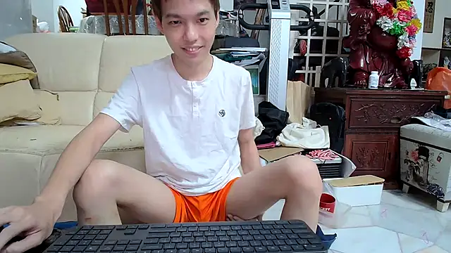 Snapshot of andrewooi chatting on February 2025 09:17:01 PM andrewooi online show from February 2025 09:17:01 PM