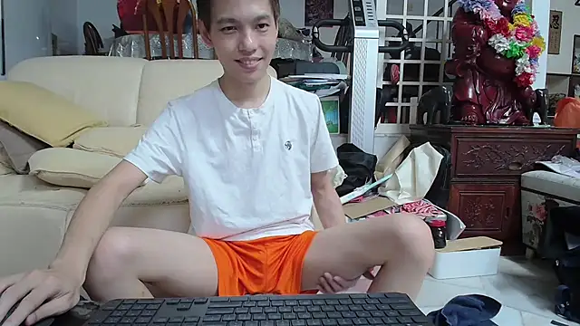 Snapshot of andrewooi chatting on February 2025 09:05:01 AM andrewooi online show from February 2025 09:05:01 AM