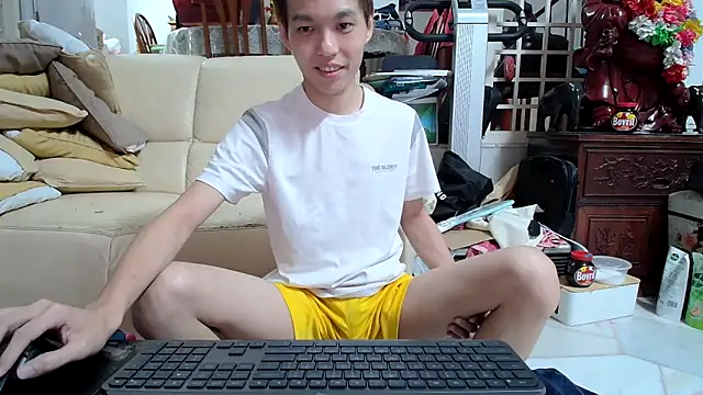 Snapshot of andrewooi chatting on February 2025 07:48:02 PM andrewooi online show from February 2025 07:48:02 PM