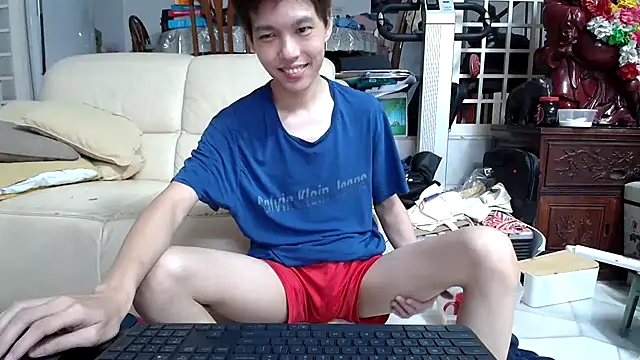 Snapshot of andrewooi chatting on March 2025 05:28:01 PM andrewooi online show from March 2025 05:28:01 PM