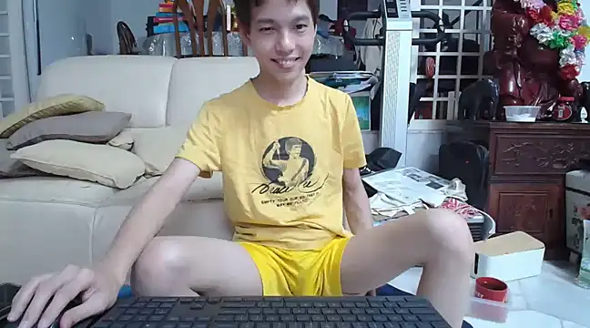 Snapshot of andrewooi chatting on March 2025 04:58:02 PM andrewooi online show from March 2025 04:58:02 PM