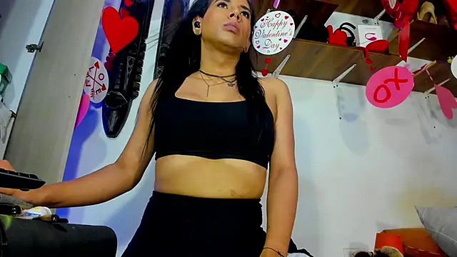 Snapshot of sashasweethot chatting on February 2025 03:50:01 AM sashasweethot online show from February 2025 03:50:01 AM