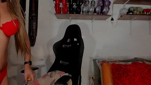 Snapshot of sashasweethot chatting on April 2026 08:10:01 AM sashasweethot online show from April 2026 08:10:01 AM