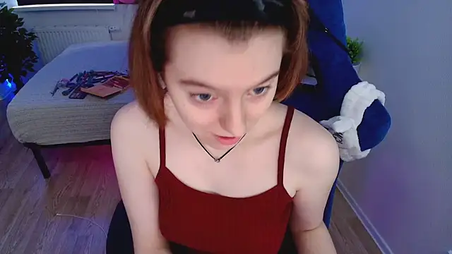 Snapshot of CranberryHot chatting on March 2025 09:16:02 AM CranberryHot online show from March 2025 09:16:02 AM