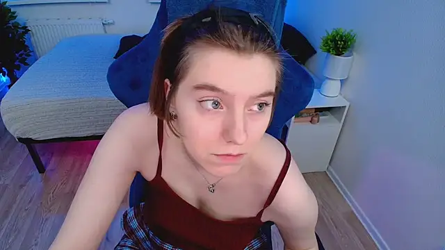 Snapshot of CranberryHot chatting on March 2025 03:31:01 PM CranberryHot online show from March 2025 03:31:01 PM