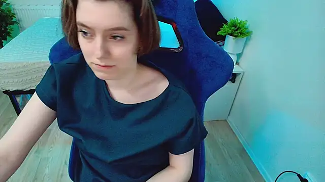 Snapshot of CranberryHot chatting on September 2025 06:24:01 PM CranberryHot online show from September 2025 06:24:01 PM