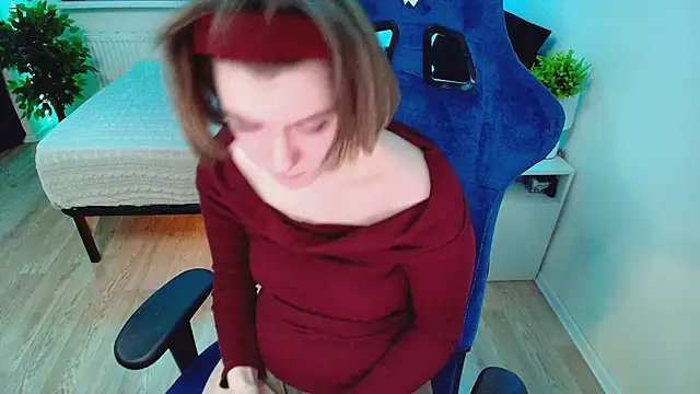 Snapshot of CranberryHot chatting on October 2025 06:16:02 PM CranberryHot online show from October 2025 06:16:02 PM