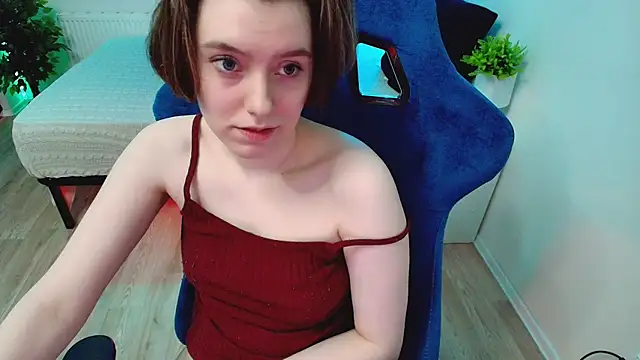 Snapshot of CranberryHot chatting on October 2025 06:56:02 AM CranberryHot online show from October 2025 06:56:02 AM