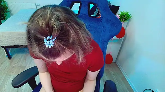 Snapshot of CranberryHot chatting on October 2025 07:42:01 AM CranberryHot online show from October 2025 07:42:01 AM