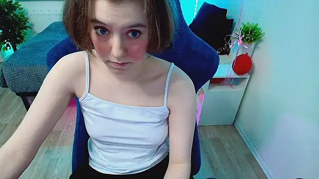 Snapshot of CranberryHot chatting on October 2025 12:47:02 AM CranberryHot online show from October 2025 12:47:02 AM