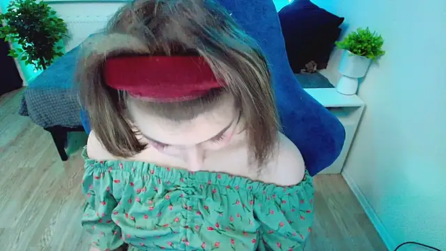 CranberryHot online show from December 2025 03:13:01 AM