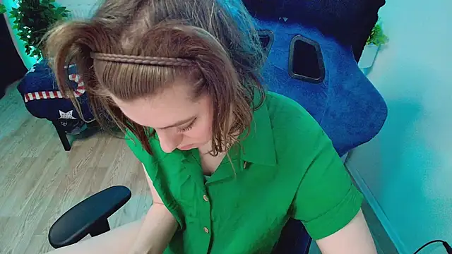 CranberryHot online show from March 2026 08:42:01 PM