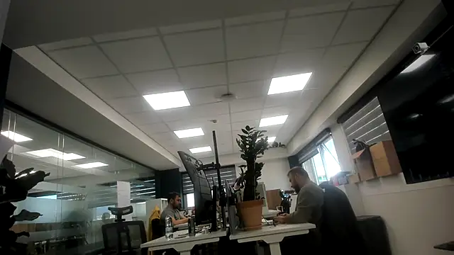 fmodel online show from February 2025 12:47:01 PM