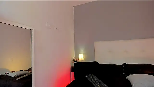 NataliaBuiles online show from April 2026 12:34:02 PM