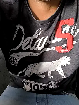 Leo Big online show from February 2025 05:24:02 PM