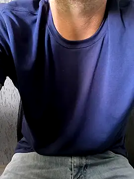 Snapshot of Leo_Big chatting on January 2026 06:44:02 PM Leo Big online show from January 2026 06:44:02 PM