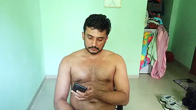Snapshot of daringcutie chatting on July 2026 08:28:02 AM daringcutie online show from July 2026 08:28:02 AM