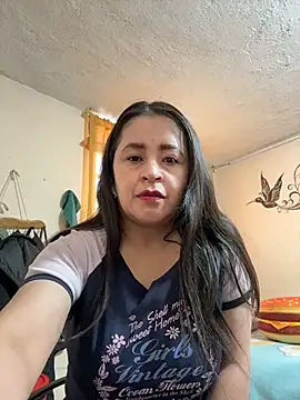 Snapshot of latinfemale chatting on July 2026 09:32:02 PM latinfemale online show from July 2026 09:32:02 PM