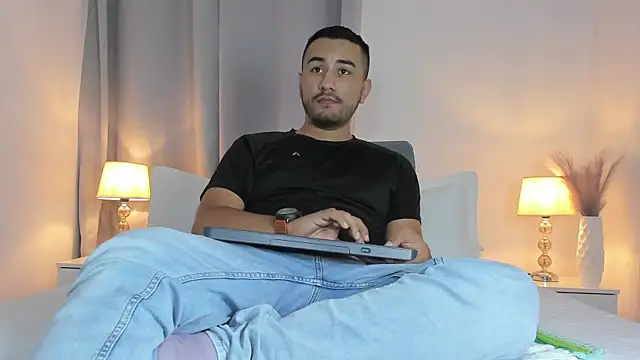 Nick Moca online show from January 2025 07:55:01 PM