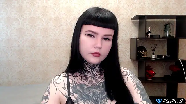 Snapshot of alicenevill chatting on July 2026 01:13:02 PM alicenevill online show from July 2026 01:13:02 PM