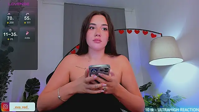 Snapshot of _Eva_Rose_ chatting on February 2025 04:47:02 PM  Eva Rose  online show from February 2025 04:47:02 PM