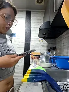 linda-schmidt online show from December 2024 09:51:01 PM