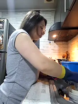 linda-schmidt online show from March 2025 04:15:02 PM