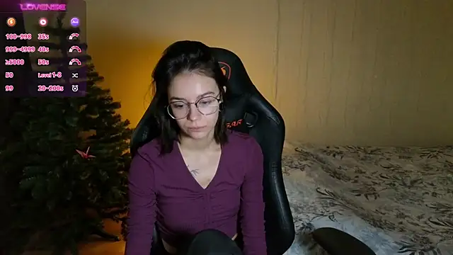 Snapshot of alyssa_sweet chatting on December 2024 07:52:02 AM alyssa sweet online show from December 2024 07:52:02 AM