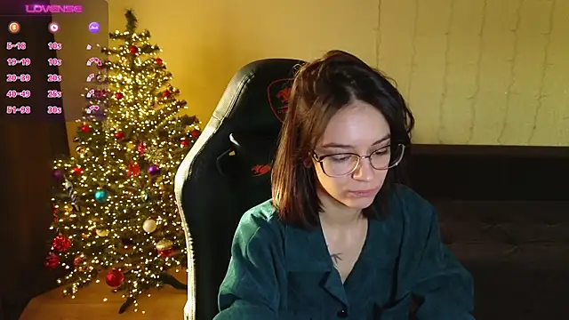 Snapshot of alyssa_sweet chatting on December 2024 05:38:01 AM alyssa sweet online show from December 2024 05:38:01 AM