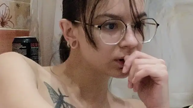 Snapshot of alyssa_sweet chatting on January 2025 01:58:02 AM alyssa sweet online show from January 2025 01:58:02 AM