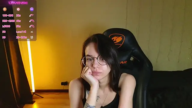 Snapshot of alyssa_sweet chatting on January 2025 06:49:02 AM alyssa sweet online show from January 2025 06:49:02 AM