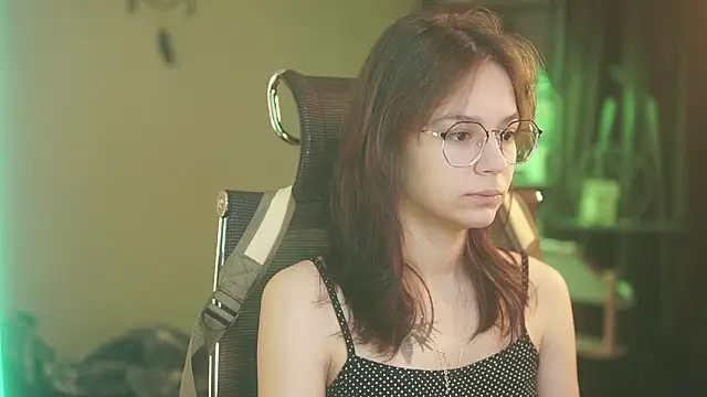 Snapshot of alyssa_sweet chatting on February 2026 04:44:02 AM alyssa sweet online show from February 2026 04:44:02 AM