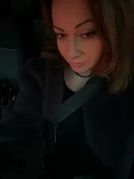 Snapshot of Alice_Sweetyyy chatting on December 2024 01:06:02 PM Alice Sweetyyy online show from December 2024 01:06:02 PM