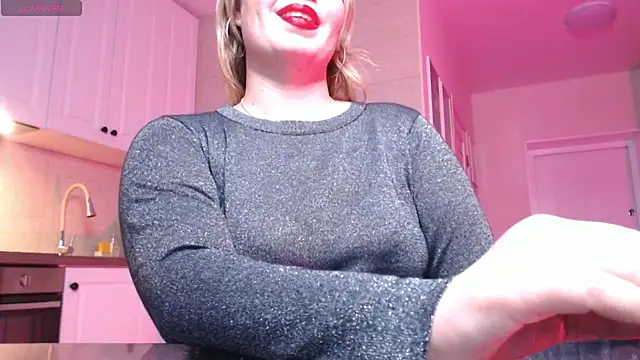 HotTiffani online show from January 2025 01:30:01 PM